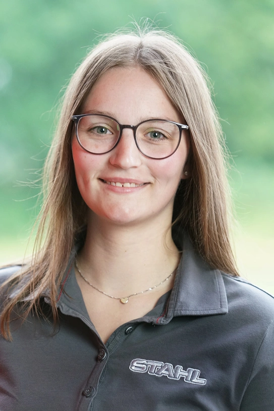 Frau Alena Klok Porträt Frau Alena Klok